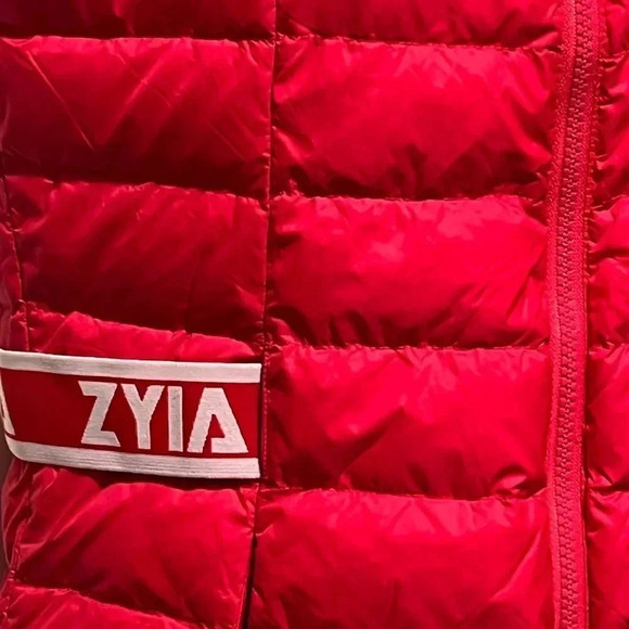 Zyia Alpine Quilted Down and Fether Red Full Zip Vest Womens size Medium - Picture 7 of 12